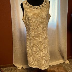 Beautiful Jessica Howard size 14 dress